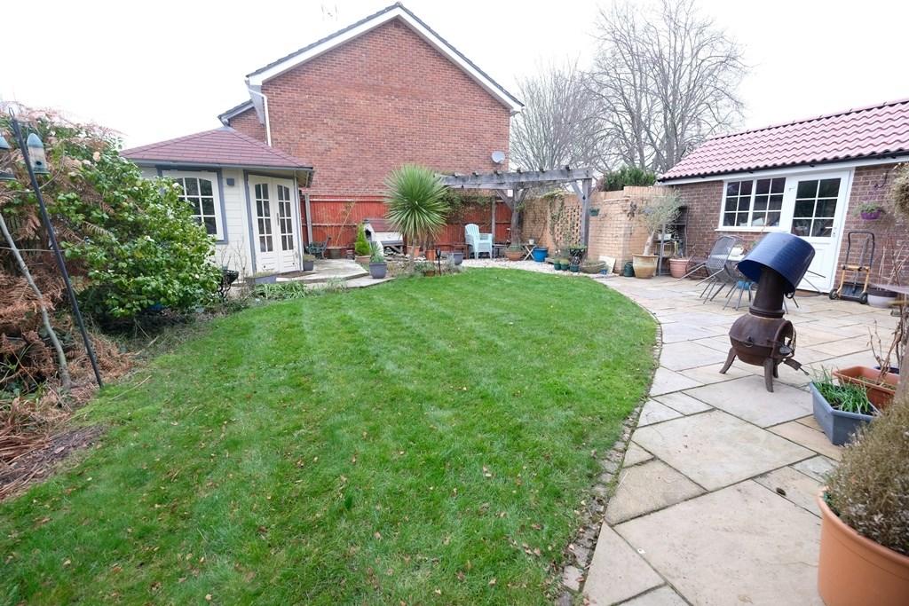 GARDEN 