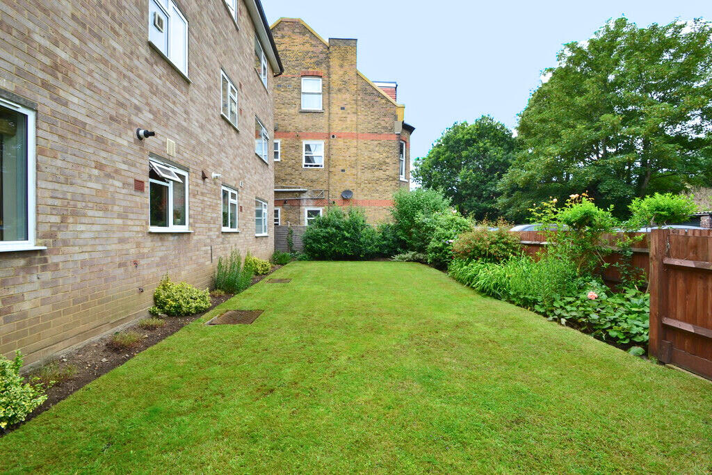 IMG_384159_14_lar...