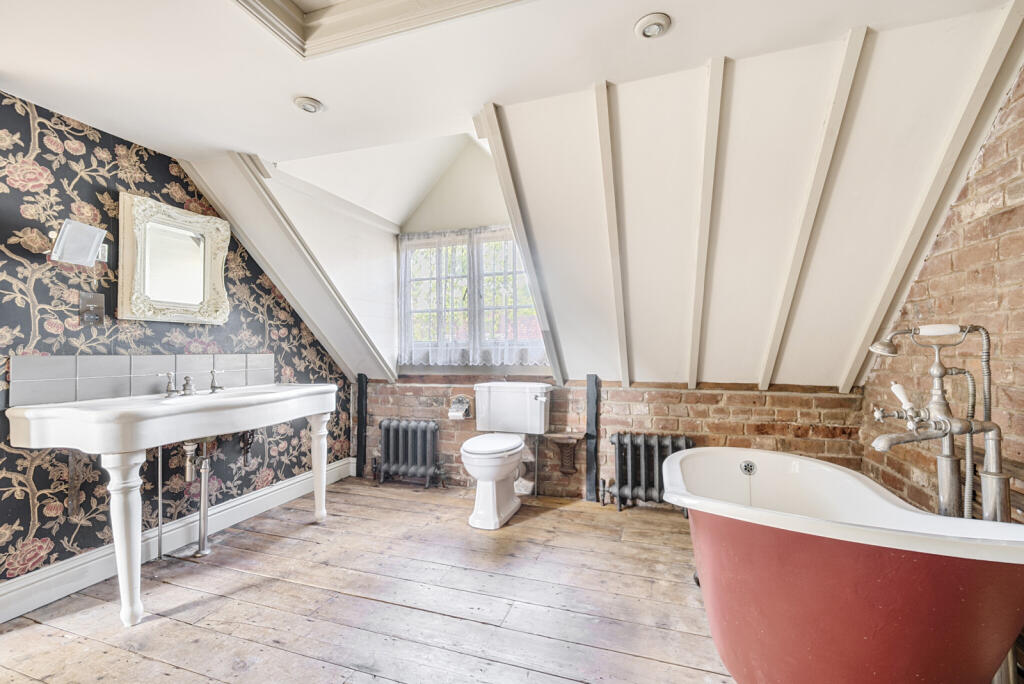 1306492-9-6849aeb...