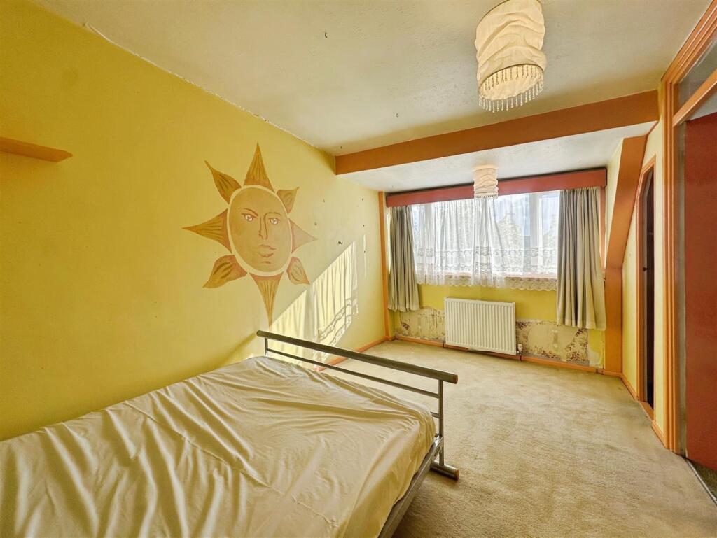 e9b49255--4D29-89AD-517DFF75ED5B-29618-0000290DEC6