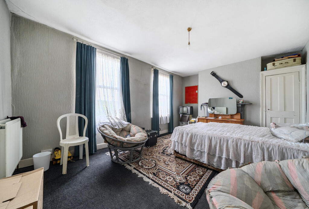 1343372-15-68a732...