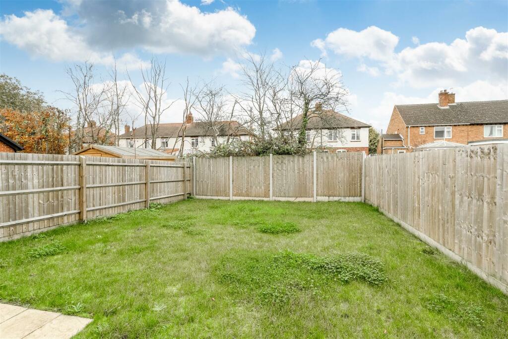 38 Sparrowdale Close, Grendon