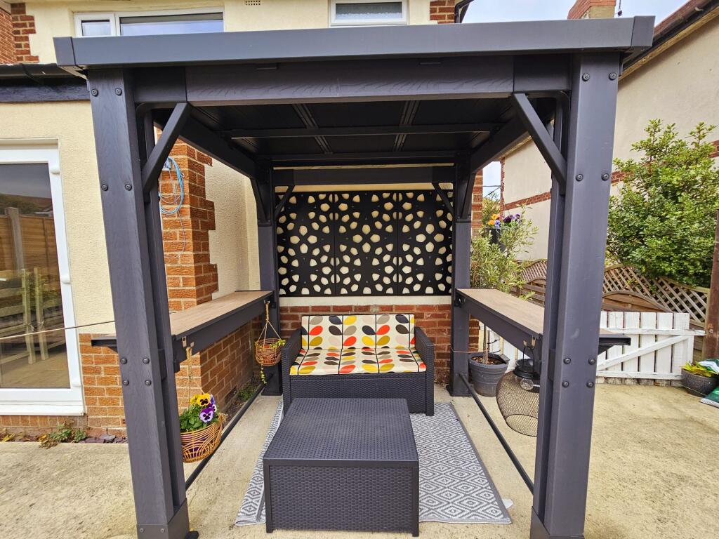 d8826284-2fc1-452c-8fb7-fa3c990a4e68