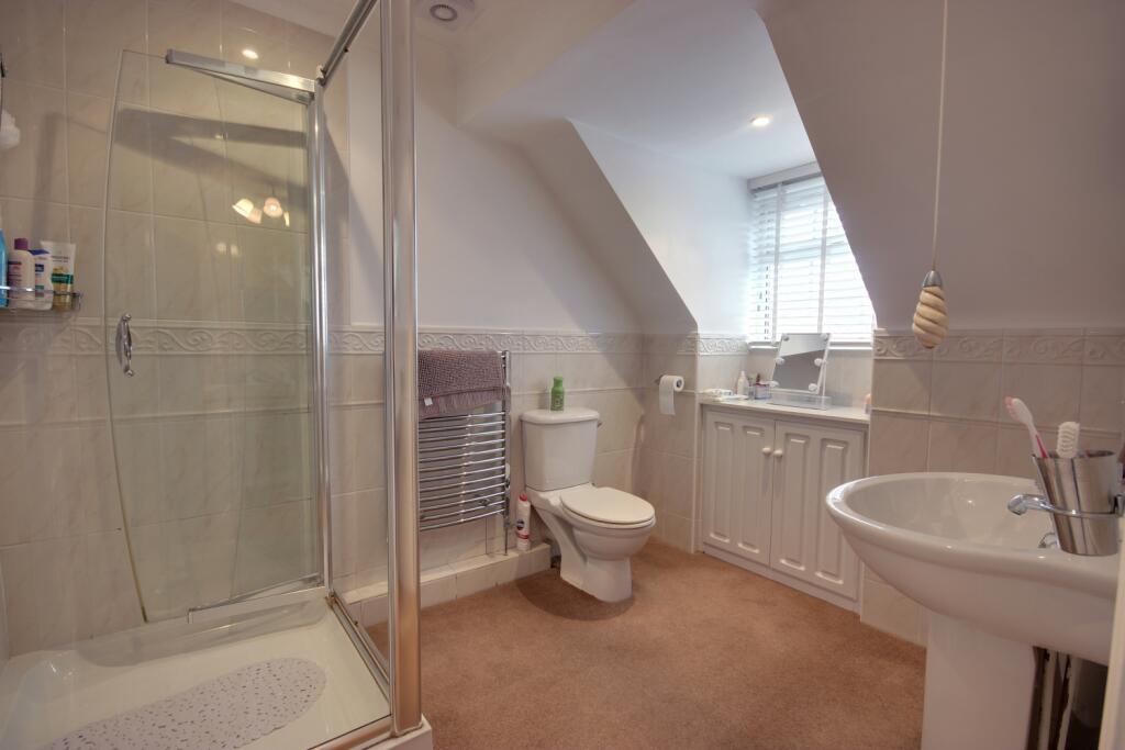 1 Bed 1 Ensuite