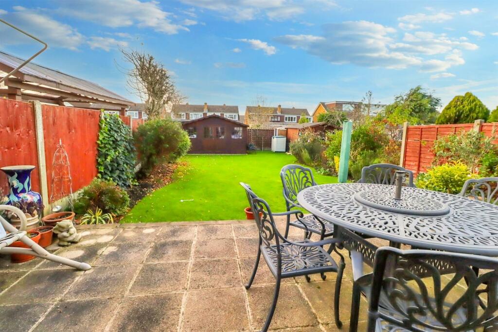 77 HILL ROAD OUTSIDE-3.jpg