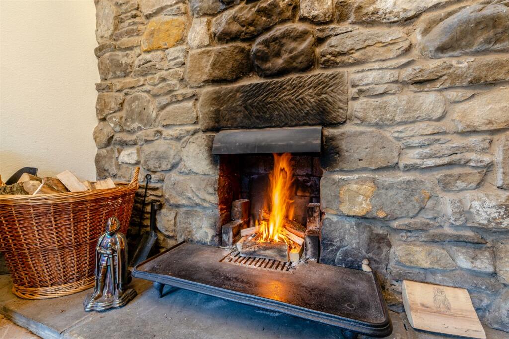 Fireplace Guest Reception