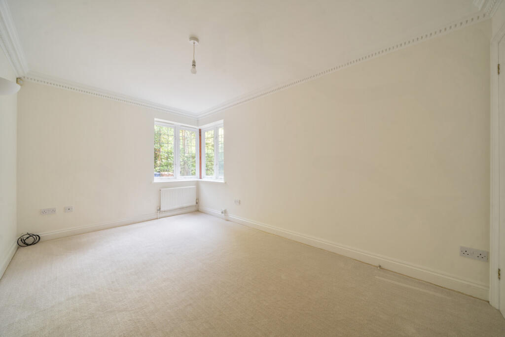 1312376-15-6852c0...