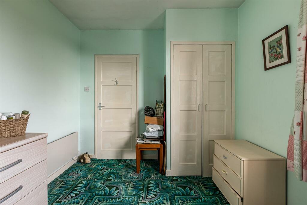 24 Roxburghe Place Newtown 22.JPG