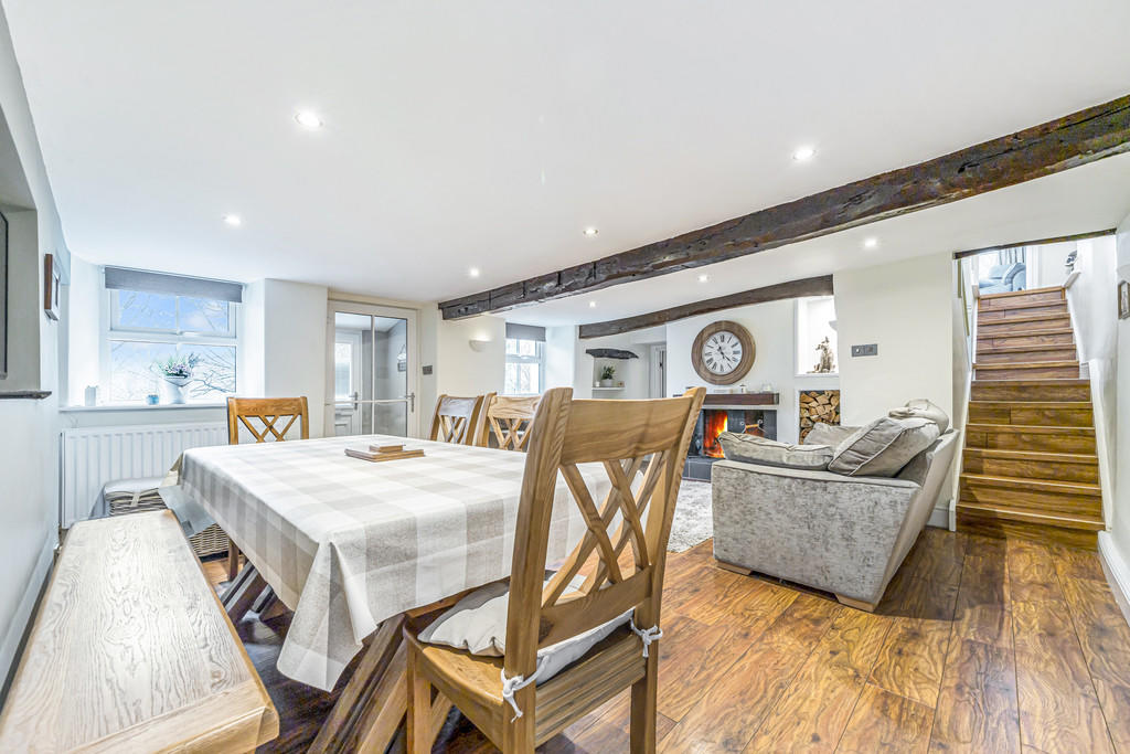 Living / Dining R...