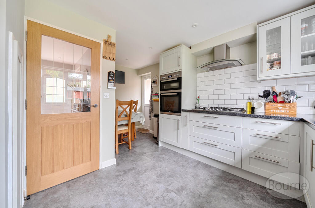 63935e81-527e-4da...