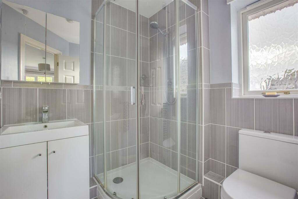 16 Foxhill Close, HP13 5BL-7.jpg