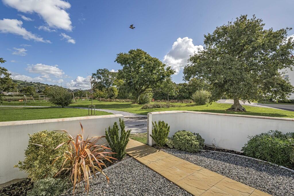 View from front g...