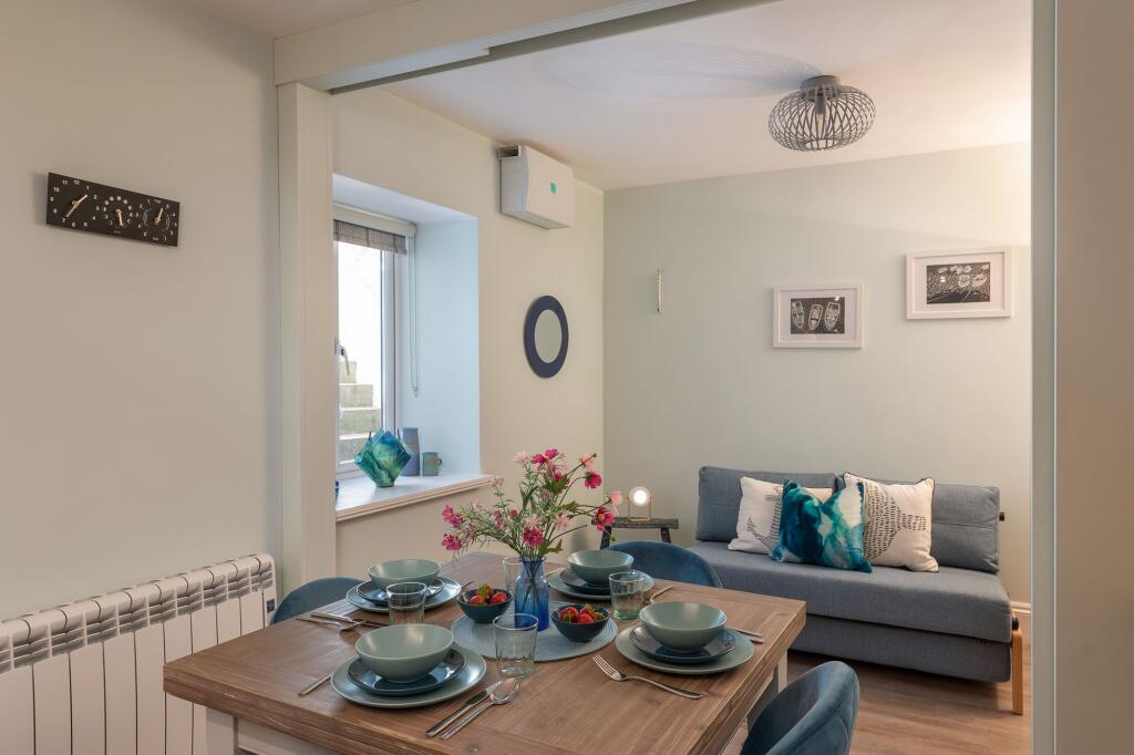Dining Room &amp; Versatile Second Bedroom_1 Elm Cottage, Kingswear
