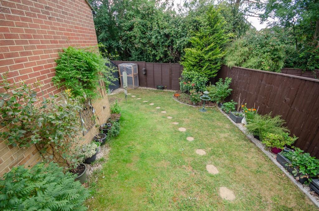 Rear garden pic 2.jpg