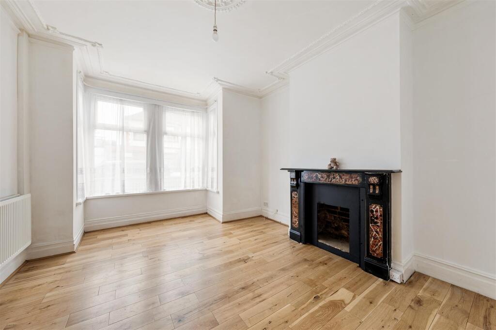 Theobald Road, E17