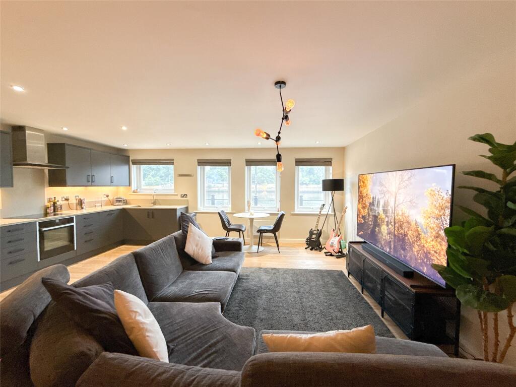 Lounge/Diner/Kitchen