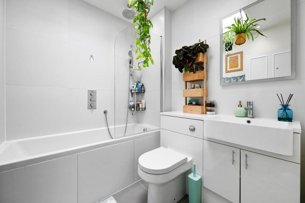 Sinclair Road1 (1).JPG