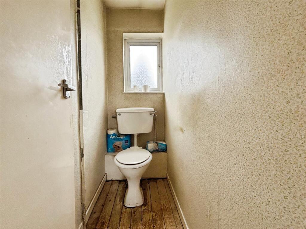 Separate WC