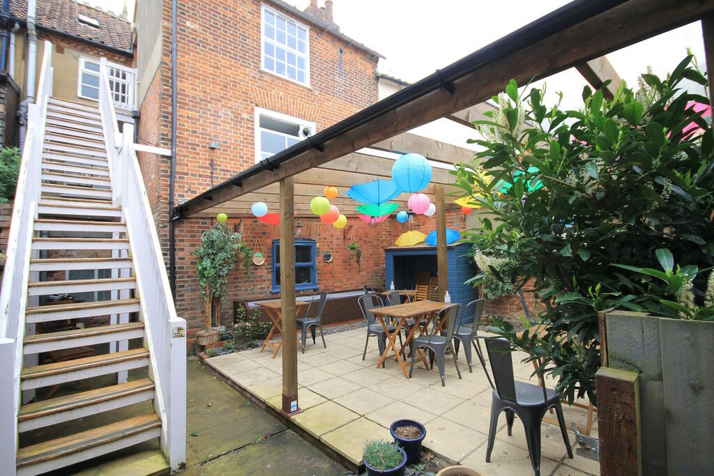 Taylor's Covered ...