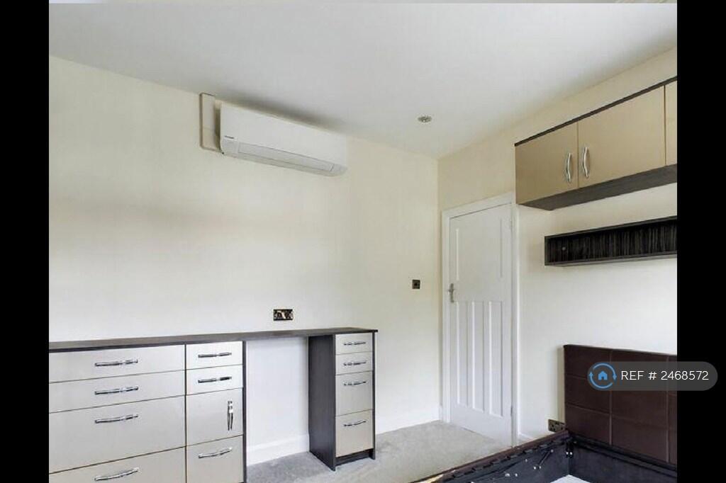 Fitted Wardrobes And Ac Unit