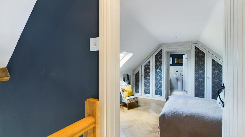 102c4c19aff346f1bf8d3c821ed19220_95_CAM03457G0-PR0