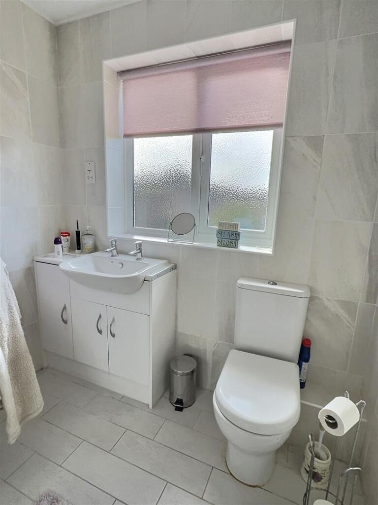 En Suite Bathroom