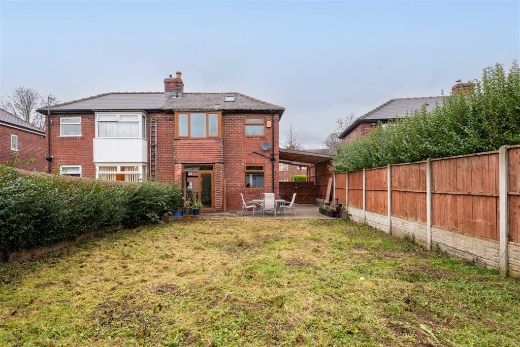 62 Willow Drive-4.jpg
