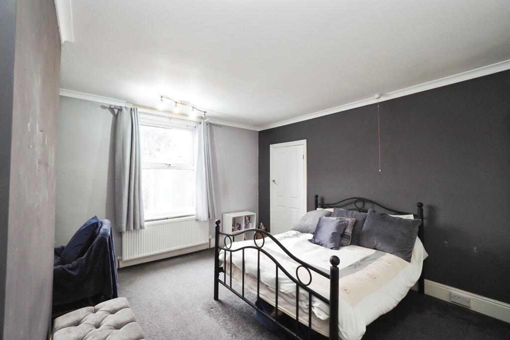 Large Double Bedroom