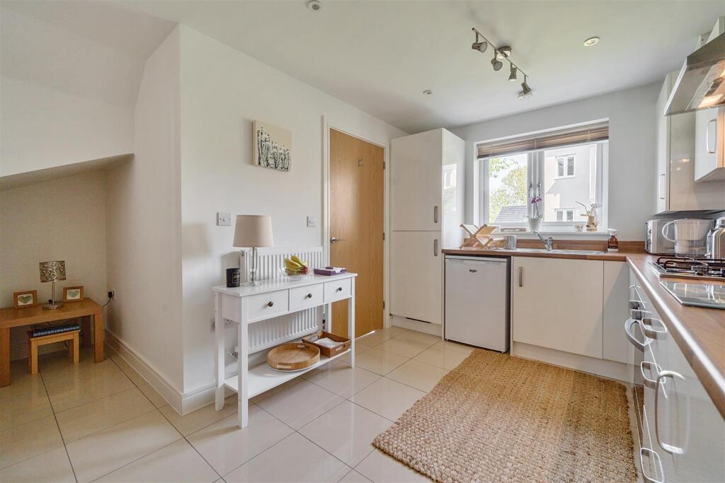 3-681b38cee65b1-1288115-ARW-33-681b38cee65b1-12881