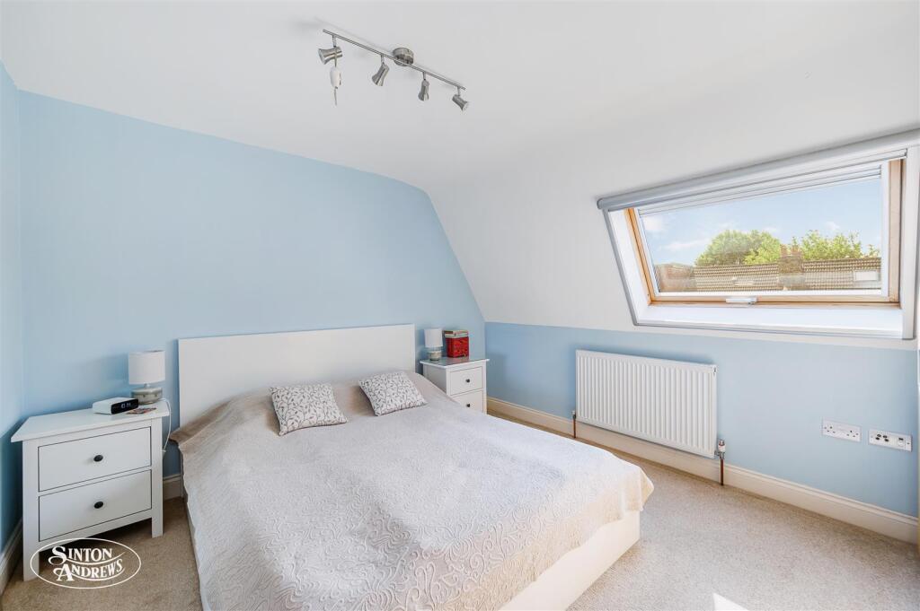 Flat 5  Harrington Court-8.jpg