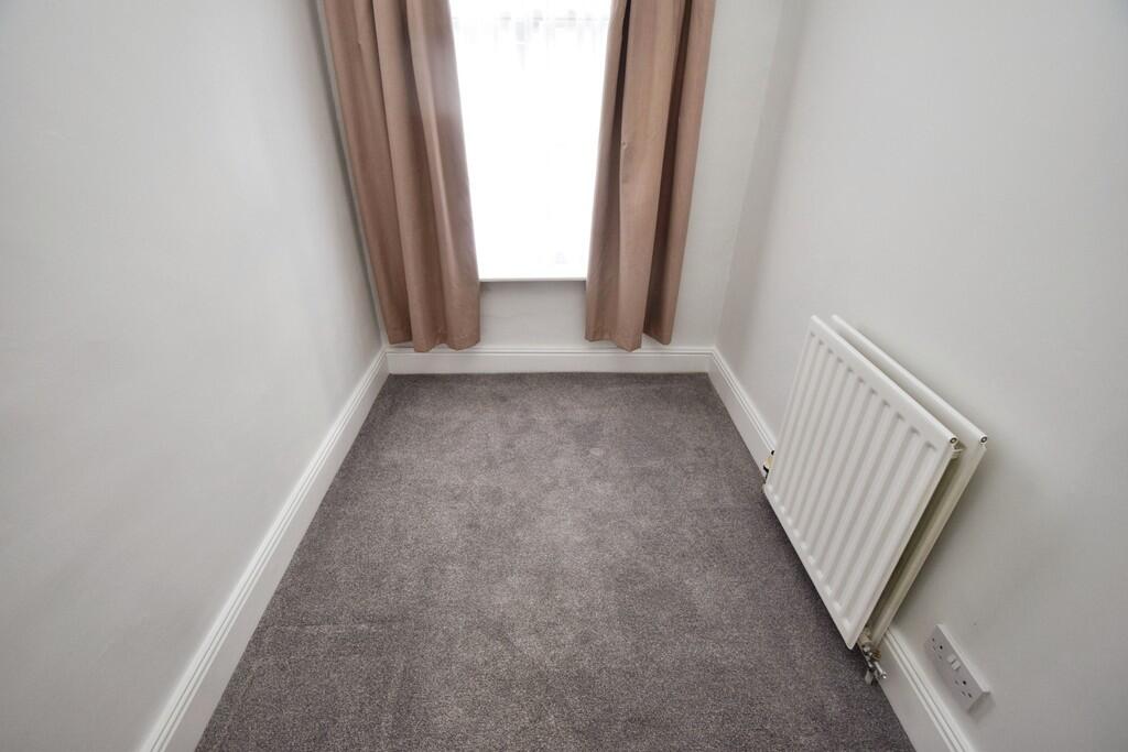 c8eb1808-Bedroom ...