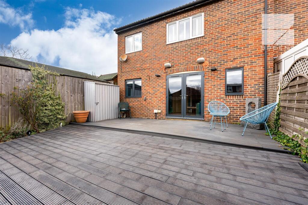 8 Belmont Close_0046.jpg