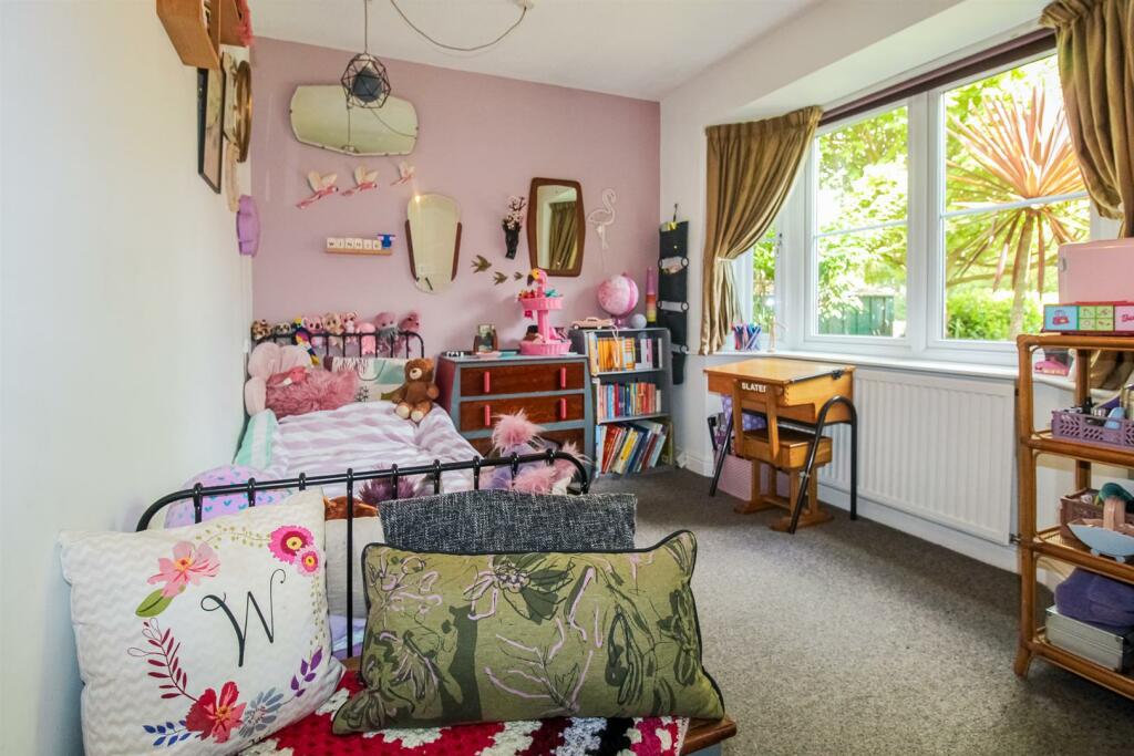 BEDROOM TWO