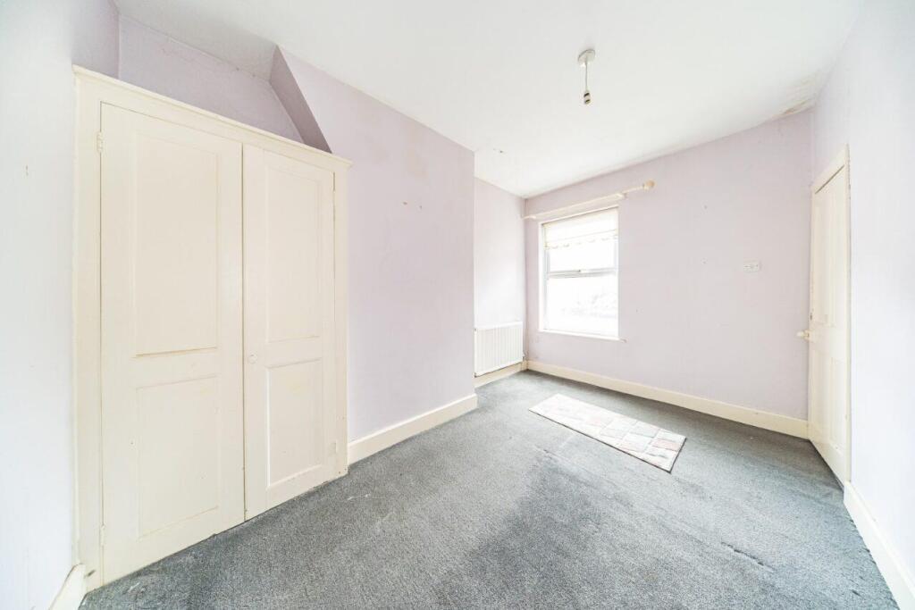 41 old lane bedroom 2.jpg