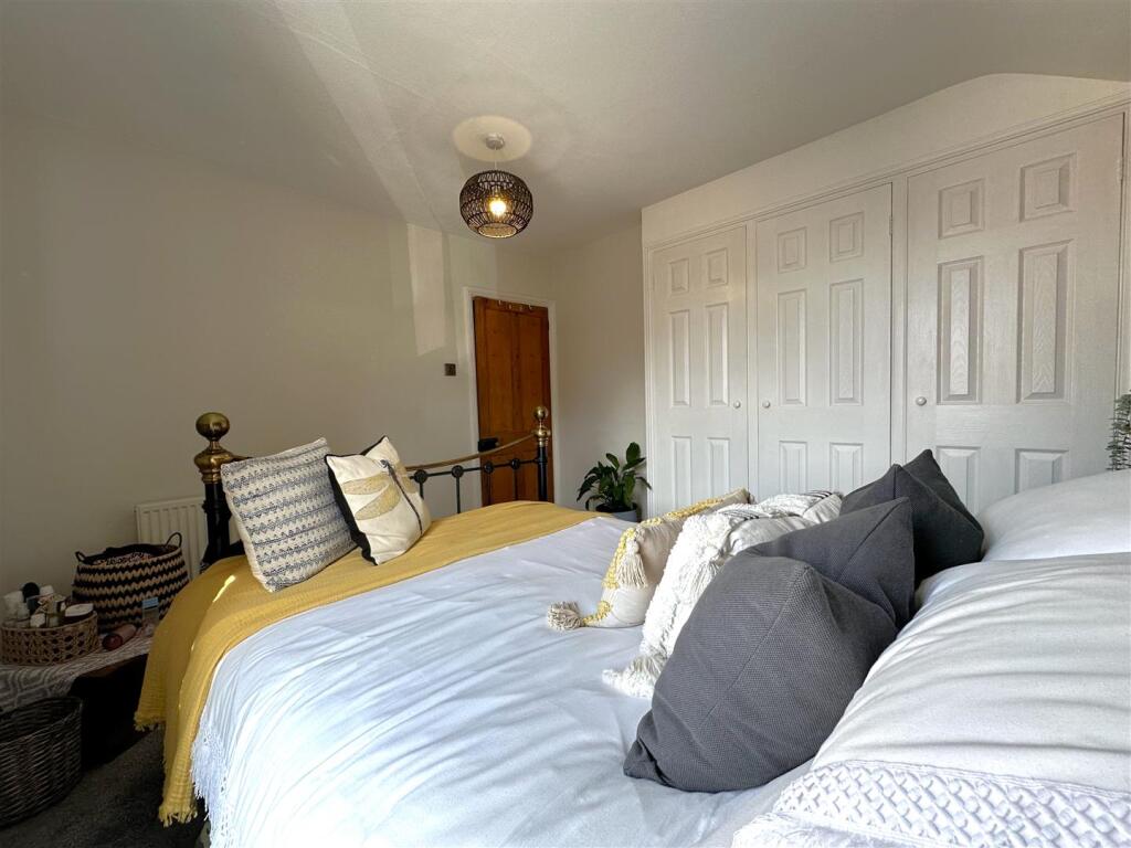 Second Bedroom With Fitted Wardrobes 284