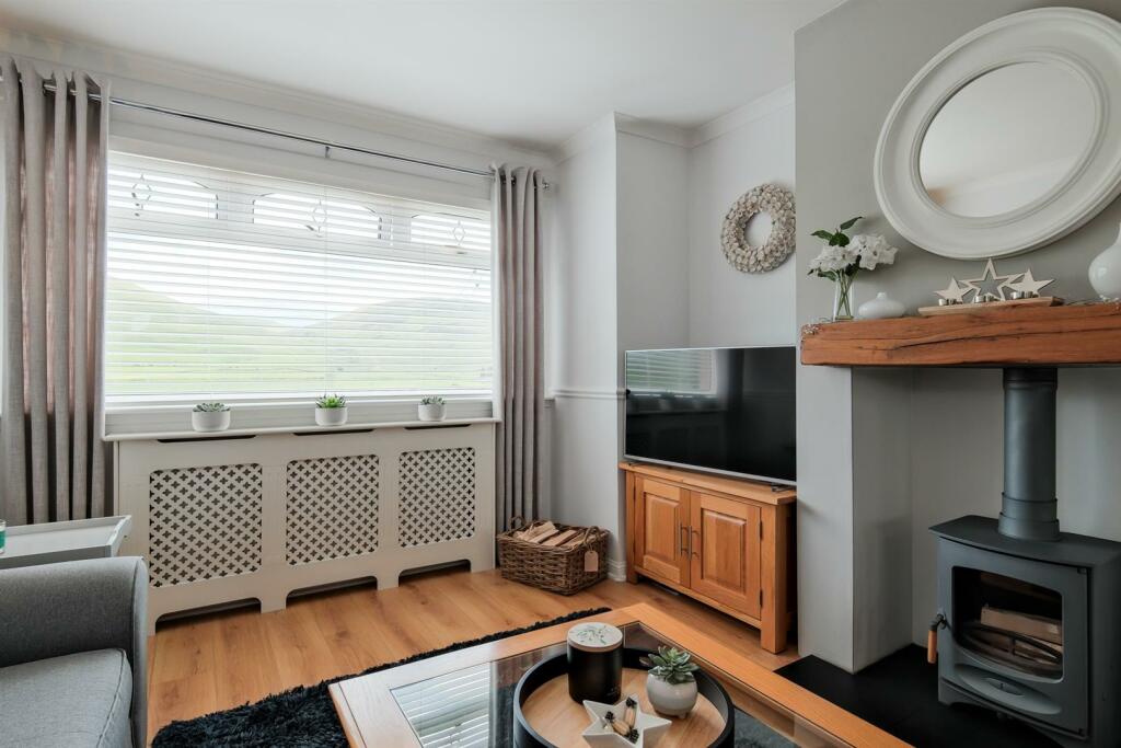 036-37, Edinburgh Road Abington, ML12 6SA.jpg