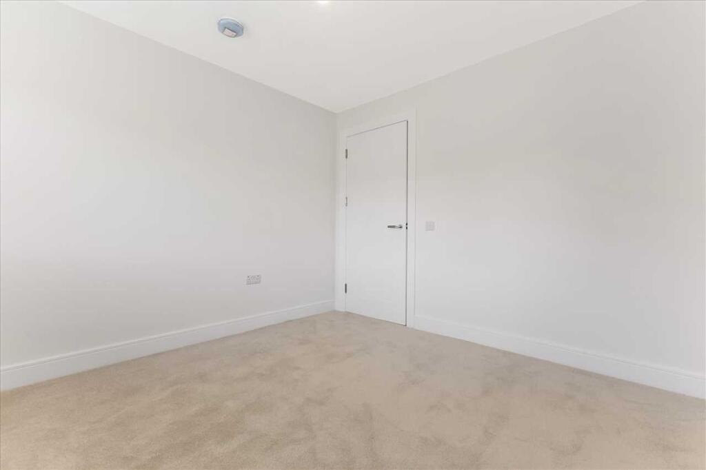 Bedroom One (2)