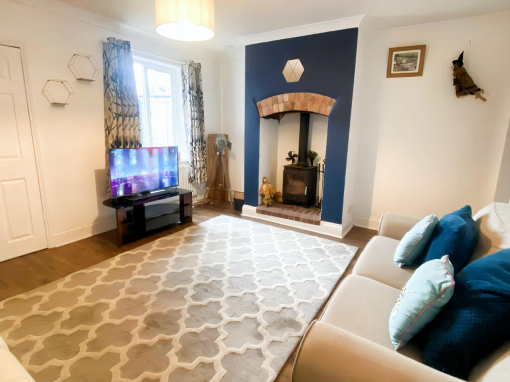Lounge 1