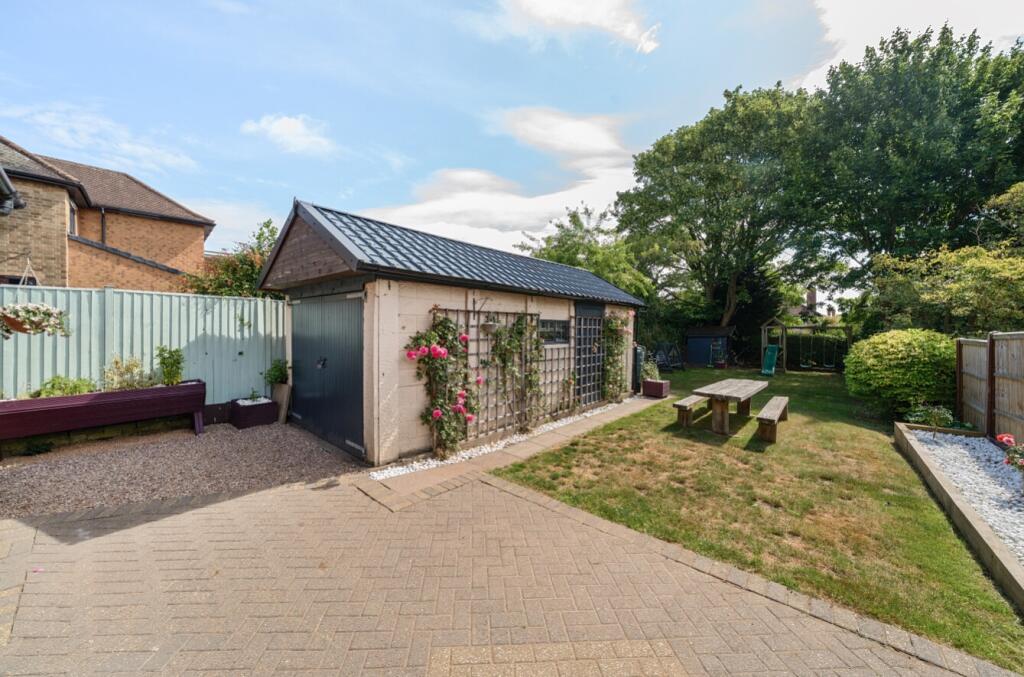 1315257-21-685fccd615ec1