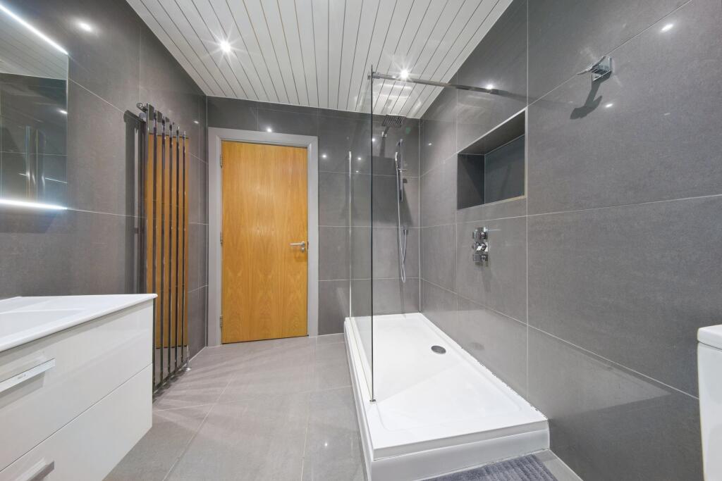 Jack &amp; Jill En-suite