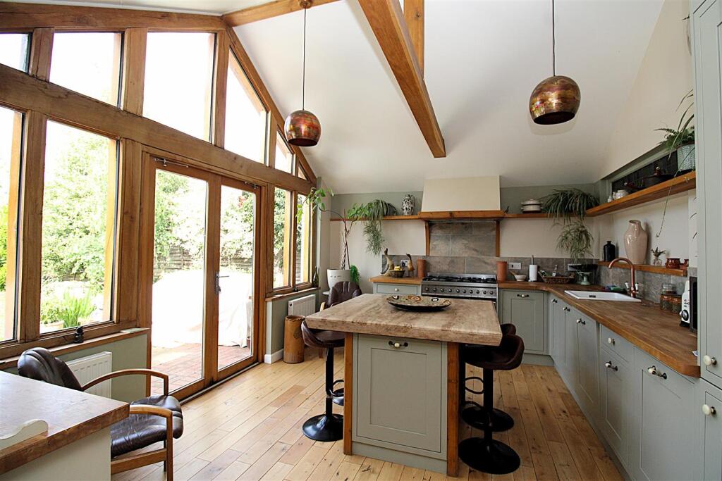Kitchen/Breakfast Room
