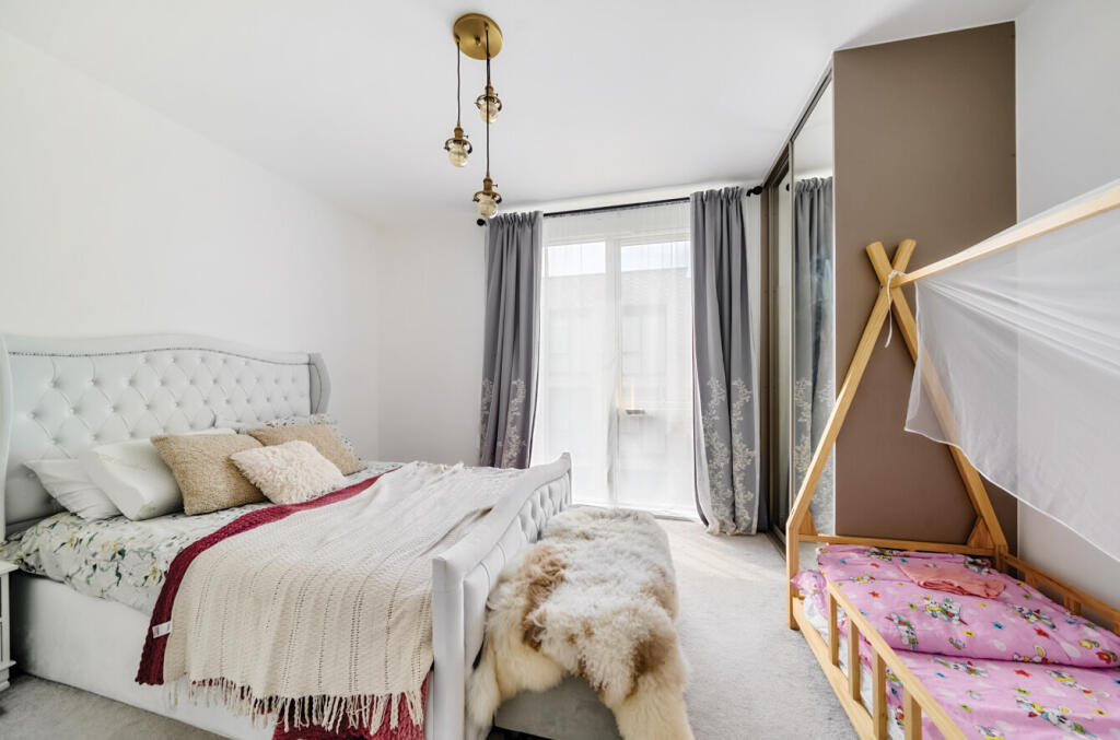 1319308-22-6867b4...