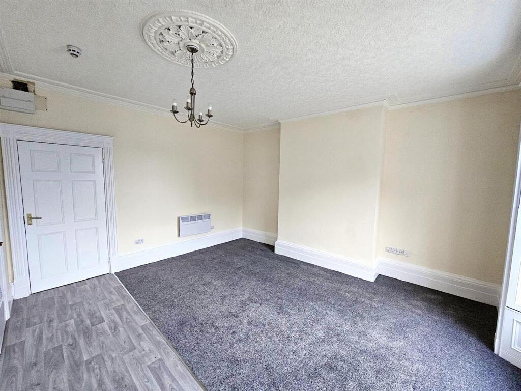 Bedroom/Living Space