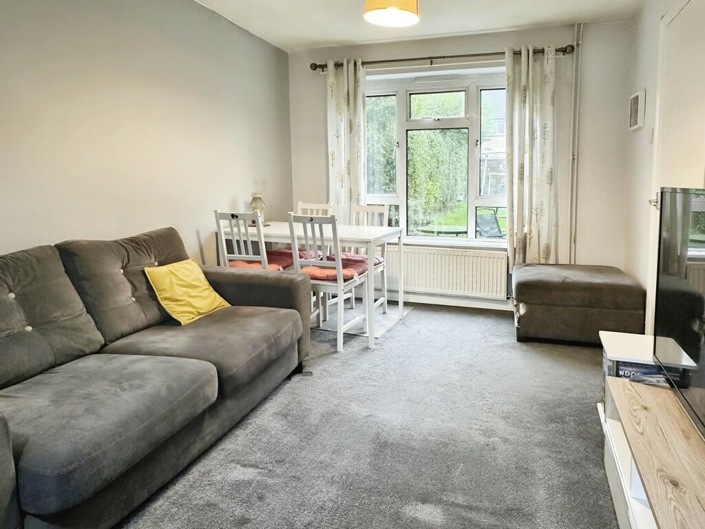 ad37eba6-Lounge 2...