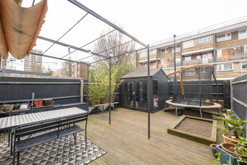 Broadhurst House, Joseph Street, E3