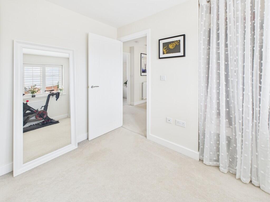 CAM05068G0-PR0038...