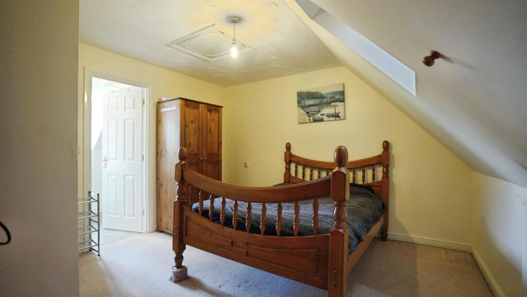 dd4f7b58-2-438F-82B3-78C01F545279-6081-0000043F46D