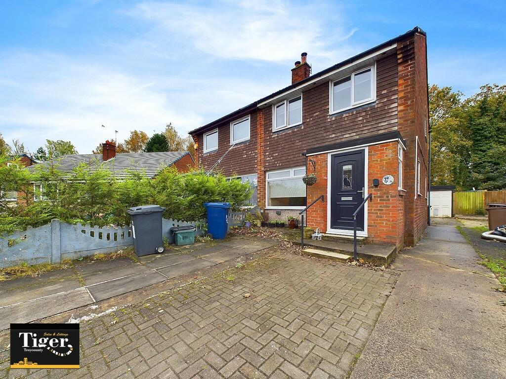 CAM02176G0-PR0392...