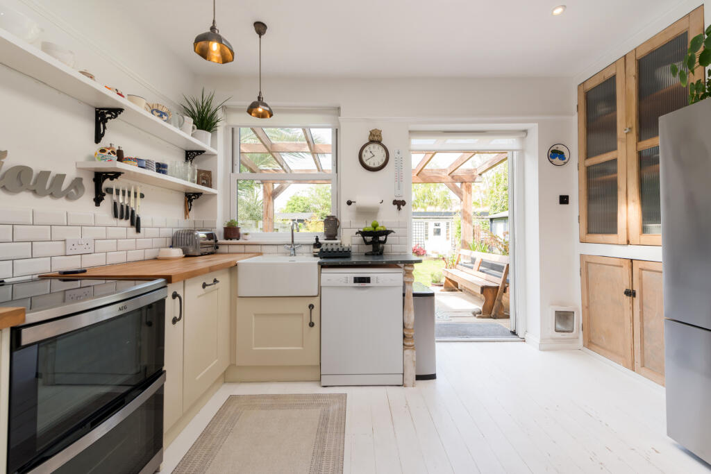 Kitchen / Dining Room