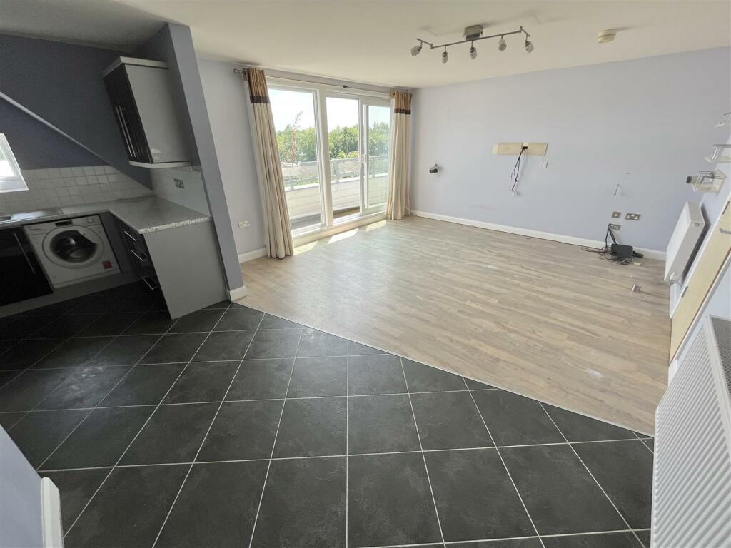 Open Plan Lounge Dining Room Aspect 4.jpg